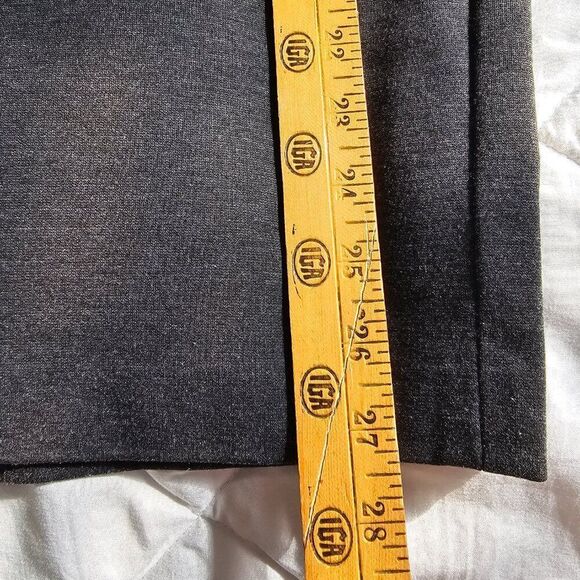 EUC VINCE CAMUTO DARK GREY FITTED PENCIL SKIRT SIZE SMALL - Picture 12 of 12